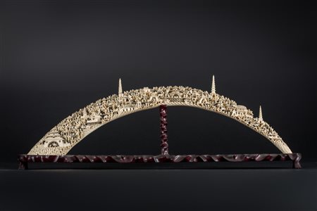 Arte Cinese Intaglio in avorio raffigurante un paesaggio con pagode Cina,...