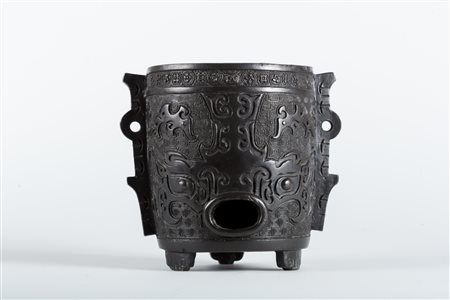 Arte Cinese Incensiere in bronzo in stile arcaico con taotie marcato Yuan...