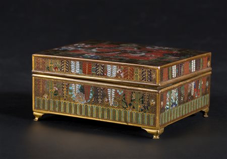 Arte Giapponese Scatola rettangolare in metallo cloisonné decorata con...