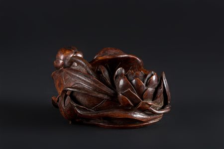 Arte Cinese Lavapennelli in bamboo a forma di foglia di loto Cina, dinastia...