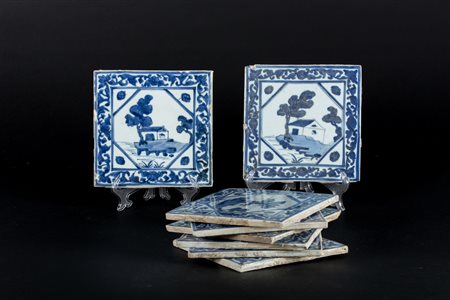 Arte Islamica Otto mattonelle cinesi in porcellana bianco/blu per il mercato...