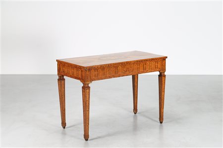 MANIFATTURA LOMBARDA DELLA FINE DEL XVIII SECOLO Tavolo da muro lastronato in...