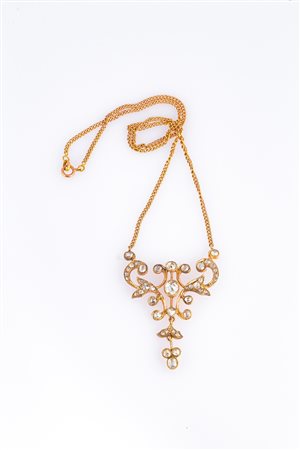 Collana in oro rosso con parte centrale in diamanti rose cut, gr 10.9, 1860...