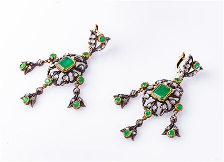 Orecchini siciliani oro e argento con smeraldi per ct 4 circa, diamanti rose...