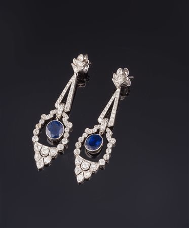 Orecchini in oro bianco gr 13.25 con zaffiri e diamanti cts 2.15 e zaffiri...