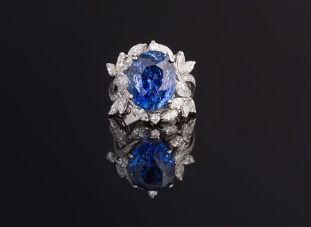 Anello in oro bianco con zaffiro Sri Lanka senza tracce di riscaldamento cts...