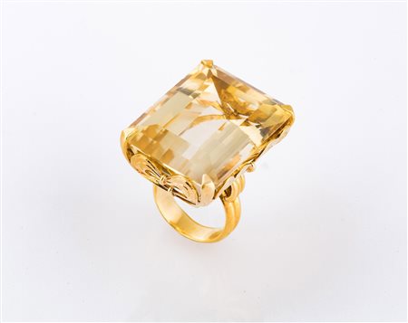 Anello con quarzo citrino gr 26.70. . . [Nessun Autore] . . .
