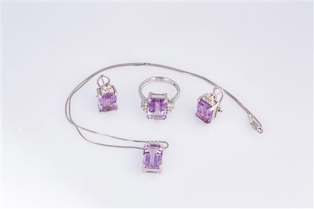 Parure ametista e diamanti in oro bianco gr 26.5. . . [Nessun Autore] . . .