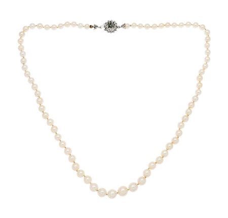 GIROCOLLO Lunghezza cm 51 composto da un filo di perle giapponesi a scalare...