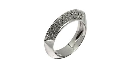 ANELLO Peso gr 6,8 Misura 14 in oro bianco, sommità geometrica, con pavè di...